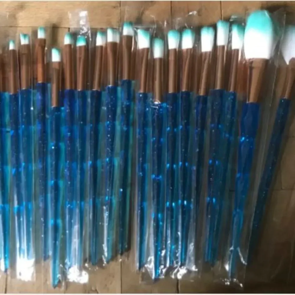 20 Piece Diamond Point Make Up Brush Set